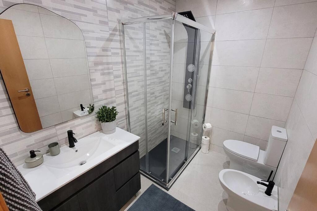 Ao Lado Da Estacao Do Metro! Appartement Vila Nova de Gaia Buitenkant foto